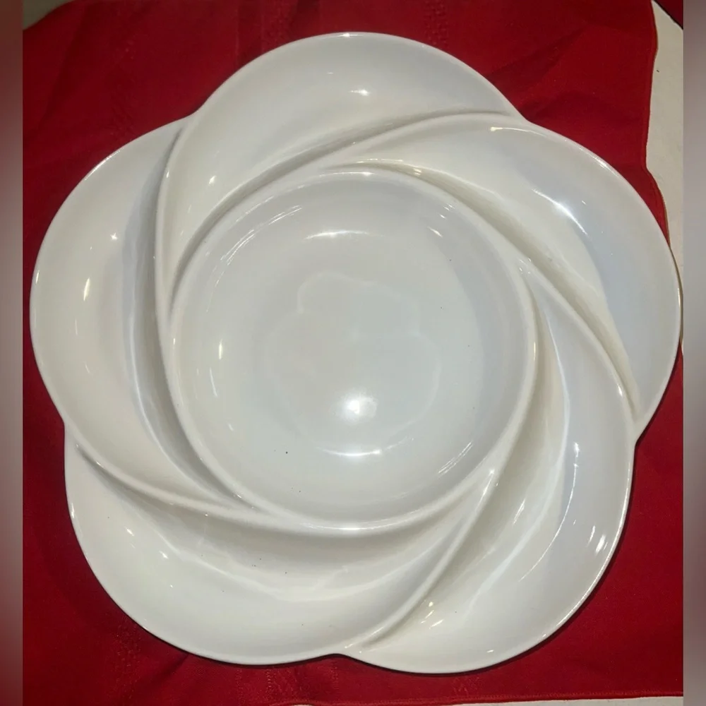 Vintage Large Beautiful Serveware - Picture 1 of 1